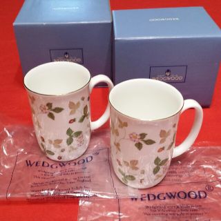 ウェッジウッド(WEDGWOOD)のがあちゃん様専用です　　【未使用】黒壺   ビーカー (マグカップ)　２個セット(グラス/カップ)