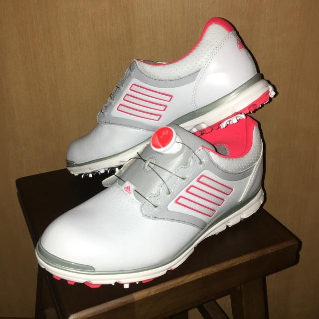 人気定番 adidas - 新品✨未使用のadidasゴルフシューズ 人気得価