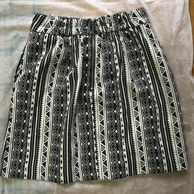 LOWRYS FARM(ローリーズファーム)のLOWRYS FARM モノトーン スカート レディースのスカート(ひざ丈スカート)の商品写真