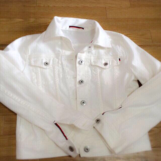ジーユー(GU)の♡ ホワイトジャケット(Gジャン/デニムジャケット)