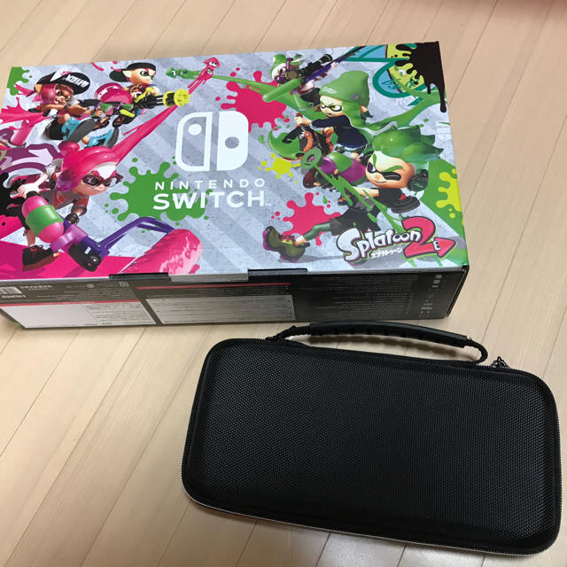 Nintendo Switch(ニンテンドースイッチ)のニンテンドースイッチ スプラトゥーン2セット おまけ付き エンタメ/ホビーのゲームソフト/ゲーム機本体(家庭用ゲーム機本体)の商品写真