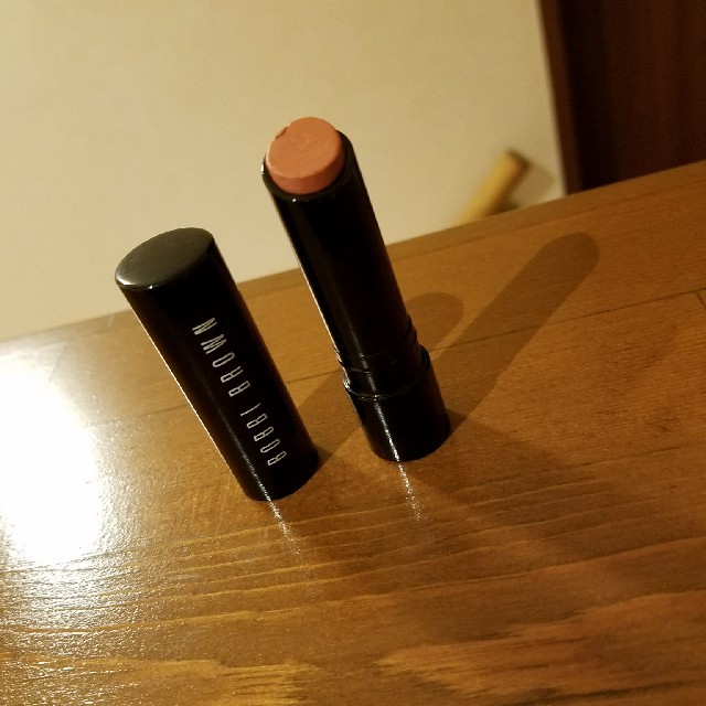 BOBBI BROWN(ボビイブラウン)のBobby Brownリップカラー コスメ/美容のベースメイク/化粧品(口紅)の商品写真