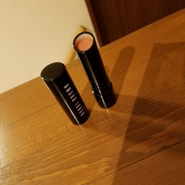 BOBBI BROWN(ボビイブラウン)のBobby Brownリップカラー コスメ/美容のベースメイク/化粧品(口紅)の商品写真