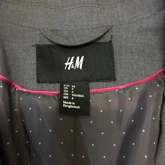 H&M(エイチアンドエム)の未使用 H&M ジャケット レディースのジャケット/アウター(テーラードジャケット)の商品写真