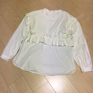 ザラ(ZARA)の美品 zara フリル シャツ 異素材 ホワイト xs(シャツ/ブラウス(長袖/七分))