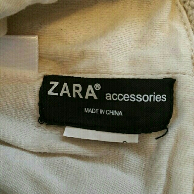 ZARA KIDS(ザラキッズ)のa1a1a1様専用 ポンポン＆耳フラップ付帽子 キッズ/ベビー/マタニティのこども用ファッション小物(帽子)の商品写真