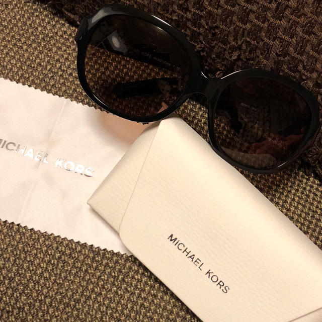 Michael Kors(マイケルコース)の美品！MICHAEL KORS サングラス  レディースのファッション小物(サングラス/メガネ)の商品写真