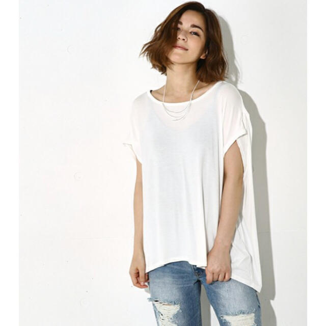 AZUL by moussy(アズールバイマウジー)の新品未開封 AZUL by moussy Ｔシャツ レディースのトップス(Tシャツ(半袖/袖なし))の商品写真