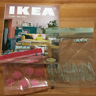IKEA カタログ 2018 & おまけ付き プラスチック袋(ジップロック)(住まい/暮らし/子育て)