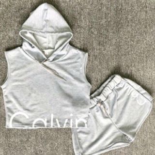 カルバンクライン(Calvin Klein)のカルバン ノースリーブ セットアップ(セット/コーデ)