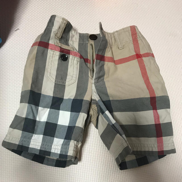 BURBERRY(バーバリー)のバーバリー ショートパンツ 104 男の子 キッズ/ベビー/マタニティのキッズ服男の子用(90cm~)(パンツ/スパッツ)の商品写真