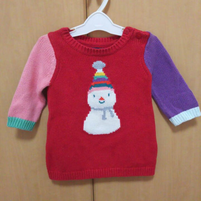 babyGAP(ベビーギャップ)のbaby GAP 雪だるまセーター ６０㎝ キッズ/ベビー/マタニティのベビー服(~85cm)(その他)の商品写真