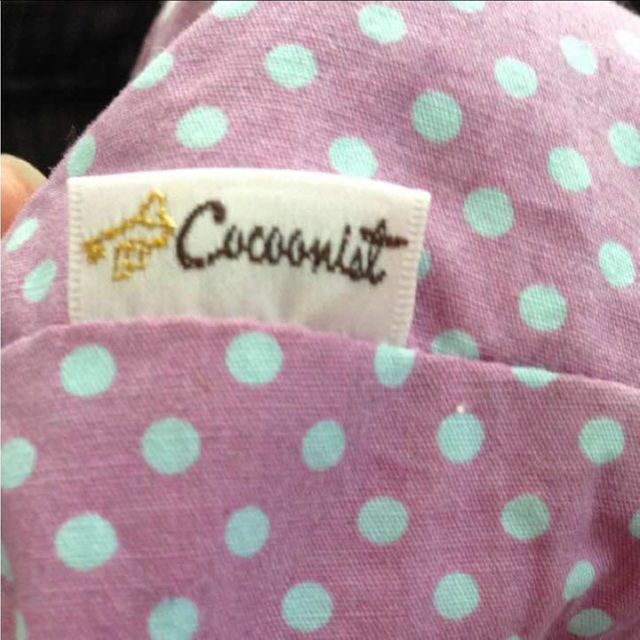 Cocoonist(コクーニスト)のCocoonist 紫 ドット 水色 巾着 ポーチ レディースのファッション小物(ポーチ)の商品写真