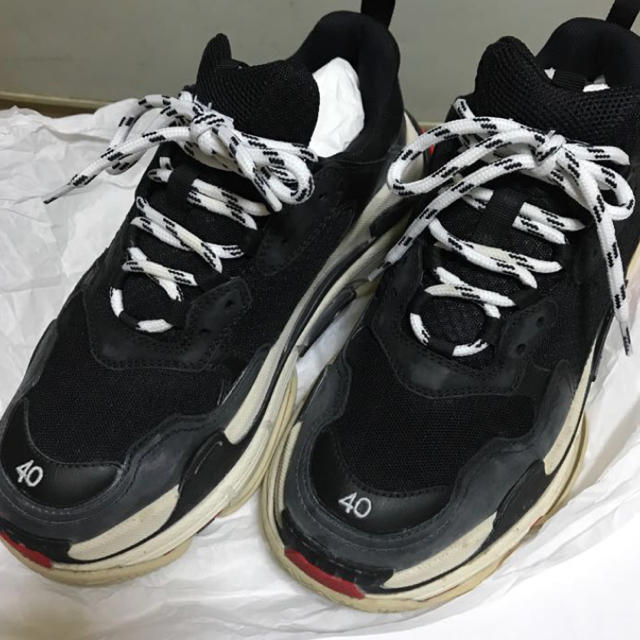 Balenciaga(バレンシアガ)のbalenciaga triple s 40 バレンシアガ メンズの靴/シューズ(スニーカー)の商品写真