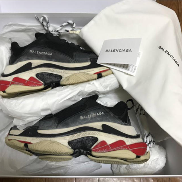 Balenciaga(バレンシアガ)のbalenciaga triple s 40 バレンシアガ メンズの靴/シューズ(スニーカー)の商品写真