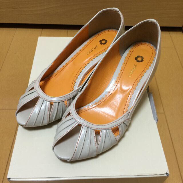 COCUE(コキュ)のCＯCUE パンプス レディースの靴/シューズ(ハイヒール/パンプス)の商品写真