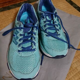 アシックスショウジ(asics)の美品【アシックス】初心者ランナー向け／GT-2000ニューヨーク4(スニーカー)