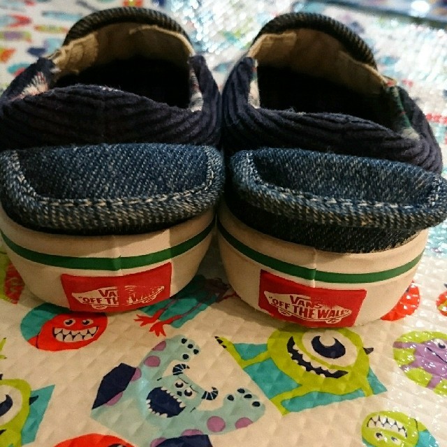 VANS(ヴァンズ)のvans スリッポン キッズ/ベビー/マタニティのキッズ靴/シューズ(15cm~)(スリッポン)の商品写真