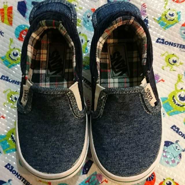 VANS(ヴァンズ)のvans スリッポン キッズ/ベビー/マタニティのキッズ靴/シューズ(15cm~)(スリッポン)の商品写真