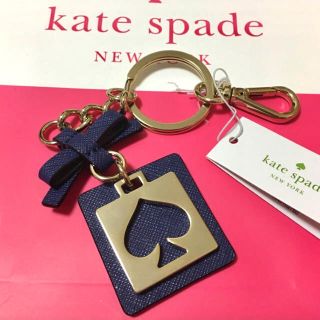 ケイトスペードニューヨーク(kate spade new york)の【新品】ケイトスペード キーフォブ(キーホルダー)