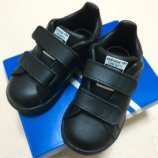 アディダス(adidas)の美品 adidas STAN SMITH スタンスミス ブラック 13㎝(スニーカー)