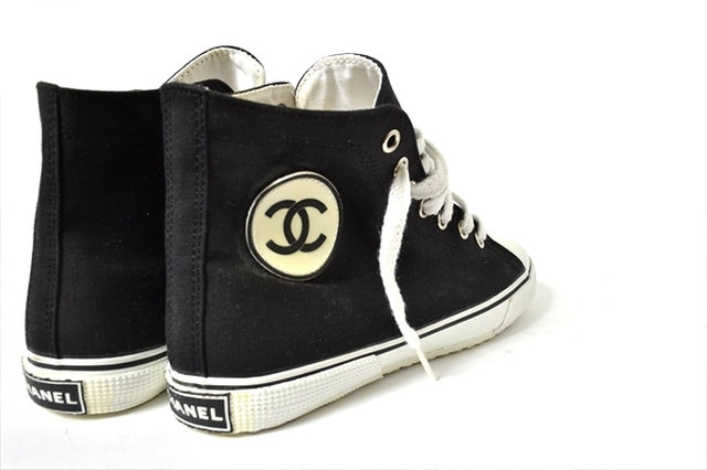 CHANEL(シャネル)の■CHANEL■made in ITALY  sneakers dead レディースの靴/シューズ(スニーカー)の商品写真