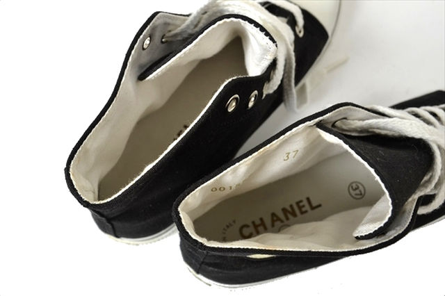 CHANEL(シャネル)の■CHANEL■made in ITALY  sneakers dead レディースの靴/シューズ(スニーカー)の商品写真