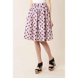 ジルスチュアート(JILLSTUART)の即完売♡ジルスチュアート フラワープリントスカート ♡(ひざ丈スカート)