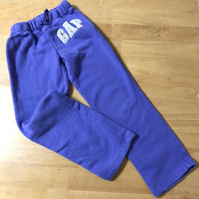 GAP Kids(ギャップキッズ)の[専用]ギャップ 裏起毛スウェットパンツ&七分袖Tシャツ キッズ/ベビー/マタニティのキッズ服女の子用(90cm~)(パンツ/スパッツ)の商品写真