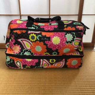 キャリーケース　美品　vera bradley 花柄　スーツケース　可愛い