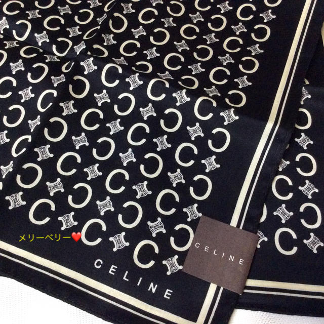 celine(セリーヌ)の【新品】❤️セリーヌ ハンカチ❤︎マカダム柄 黒×ライン ライトベージュ系⭐︎ レディースのファッション小物(ハンカチ)の商品写真