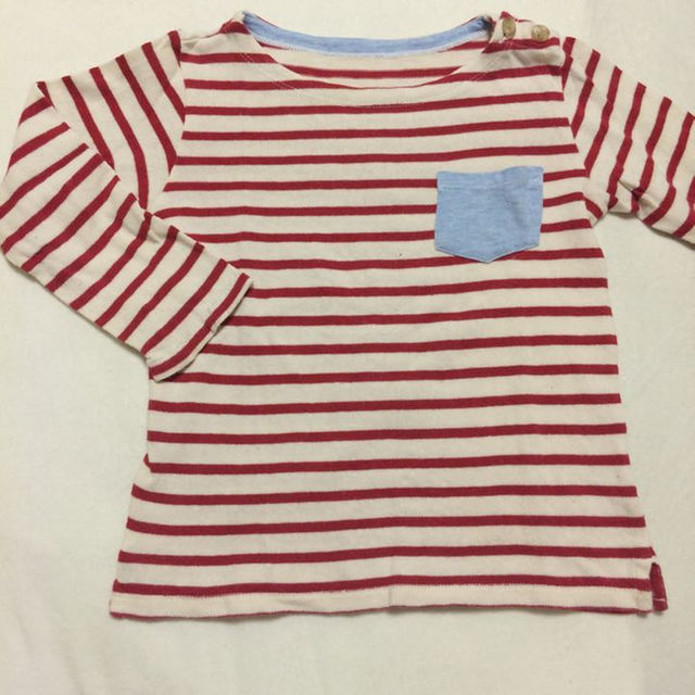 UNIQLO(ユニクロ)のUNIQLO 100cm カットソー キッズ/ベビー/マタニティのキッズ服女の子用(90cm~)(その他)の商品写真