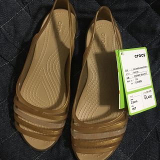 クロックス(crocs)のあいすまんじゅう様専用 クロックス ゴールド 23cm(サンダル)