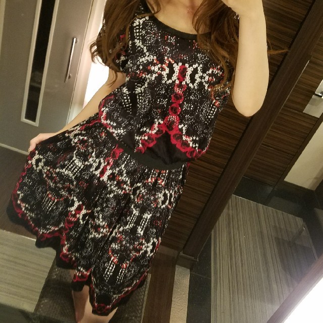 BCBGMAXAZRIA(ビーシービージーマックスアズリア)の専用です♡♡ レディースのジャケット/アウター(毛皮/ファーコート)の商品写真