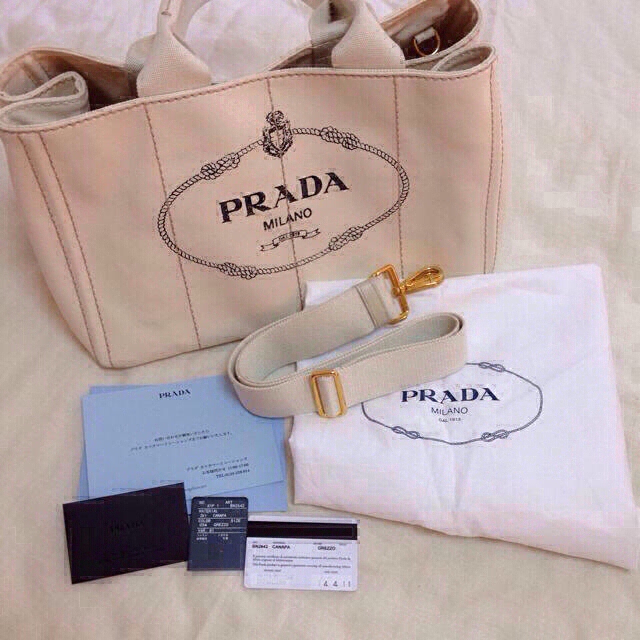 大特価放出! PRADA - fuu様お取り置き ショルダーバッグ - www.mahweb.com