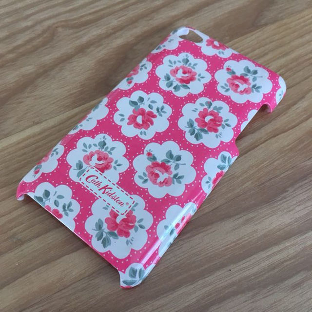 Cath Kidston(キャスキッドソン)のCath Kidston (キャスキッドソン) 第4世代 iPod touch レディースのファッション小物(その他)の商品写真