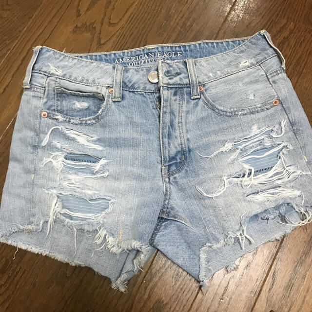 American Eagle(アメリカンイーグル)のアメリカンイーグル デニム ショートパンツ レディースのパンツ(ショートパンツ)の商品写真