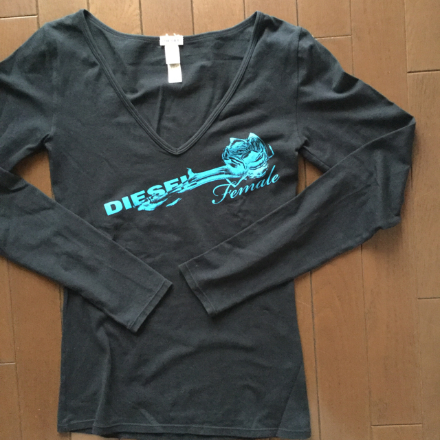 DIESEL(ディーゼル)のディーゼル  ロンティー レディースのトップス(Tシャツ(長袖/七分))の商品写真