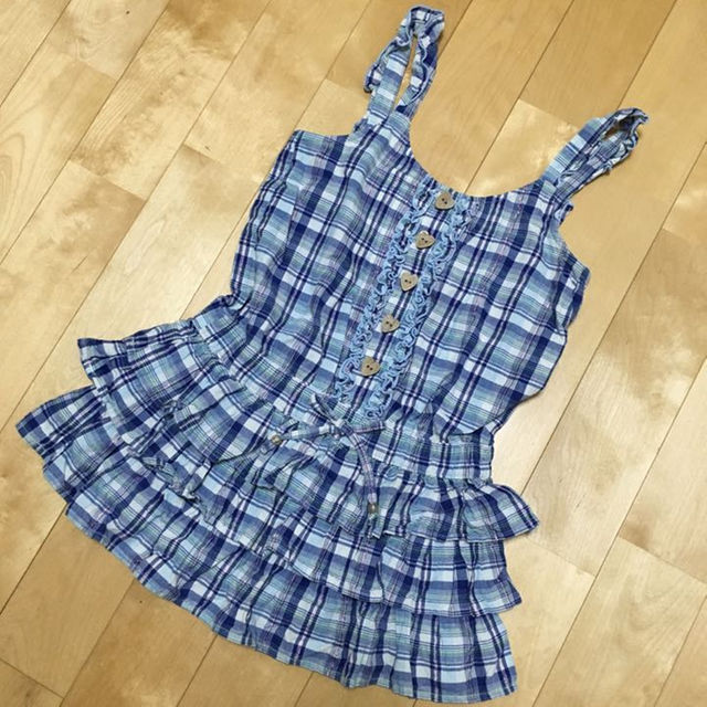 しまむら(シマムラ)の130 ひらひらかわいいワンピース キッズ/ベビー/マタニティのキッズ服女の子用(90cm~)(ワンピース)の商品写真