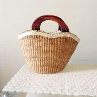 ナチュラルビューティーベーシック(NATURAL BEAUTY BASIC)の木製ハンドル⭐カゴバッグ(トートバッグ)