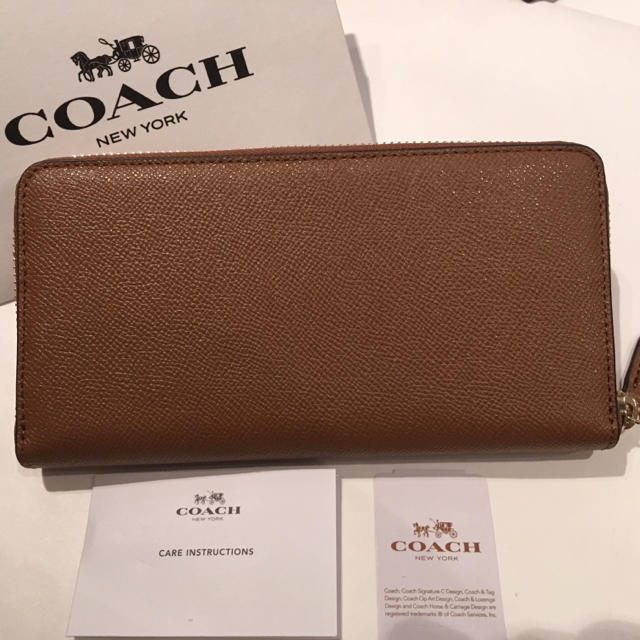 COACH(コーチ)の【新品】COACH★人気の長財布　サドル レディースのファッション小物(財布)の商品写真