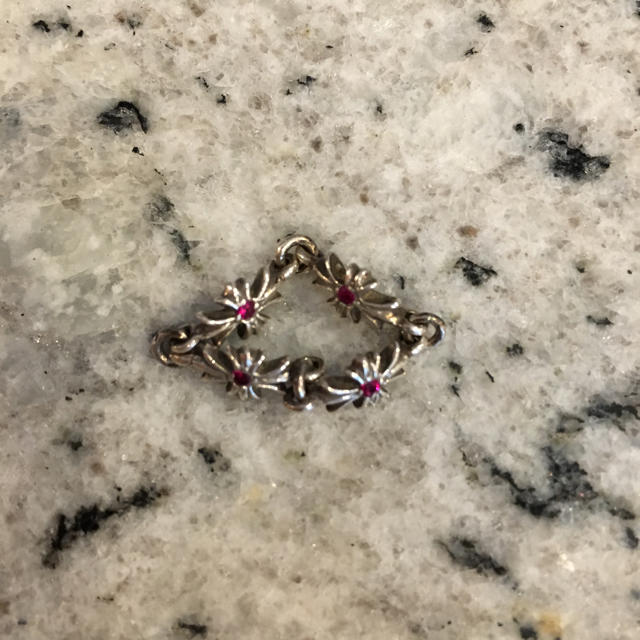 Chrome Hearts(クロムハーツ)のChrome Hearts タイニーE ルビー リング レディースのアクセサリー(リング(指輪))の商品写真