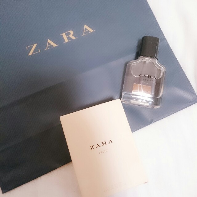 ZARA(ザラ)のZARA☆ショッパー付き☆フルーティー オードトワレ コスメ/美容の香水(香水(女性用))の商品写真