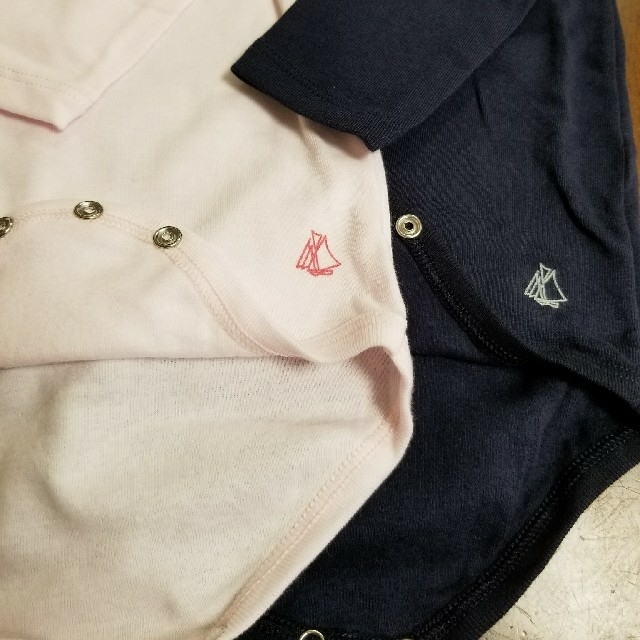 PETIT BATEAU(プチバトー)の専用《新品》PETIT BATEAU裏起毛ﾀｰﾄﾙﾈｯｸ長袖ﾎﾞﾃﾞｨ キッズ/ベビー/マタニティのベビー服(~85cm)(ロンパース)の商品写真