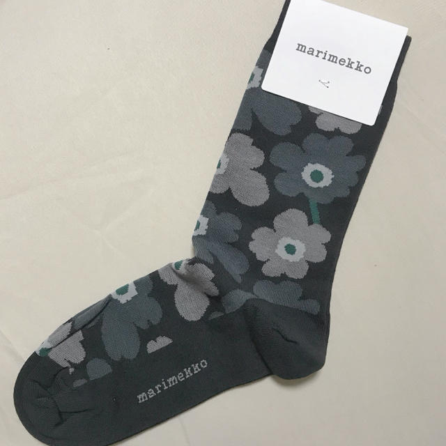 marimekko(マリメッコ)の新品 マリメッコ ウニッコ柄 ソックス  レディースのレッグウェア(ソックス)の商品写真