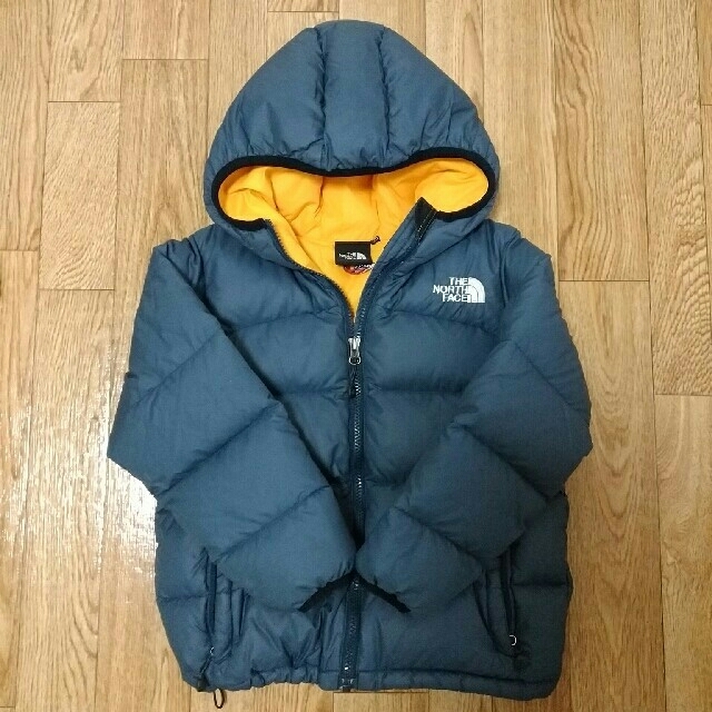 THE NORTH FACE(ザノースフェイス)の【くまちゃん様専用】THE NORTH FACEダウンジャケット120 キッズ/ベビー/マタニティのキッズ服男の子用(90cm~)(ジャケット/上着)の商品写真