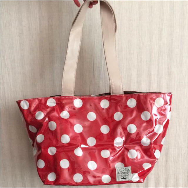 Yoshii mamiヨシイマミ  ビニールバック アップリケメガネ女子 レディースのバッグ(トートバッグ)の商品写真