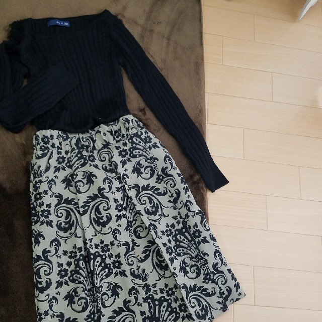 UNITED ARROWS(ユナイテッドアローズ)の【美品】UNITED ARROWS・スカート レディースのスカート(ひざ丈スカート)の商品写真
