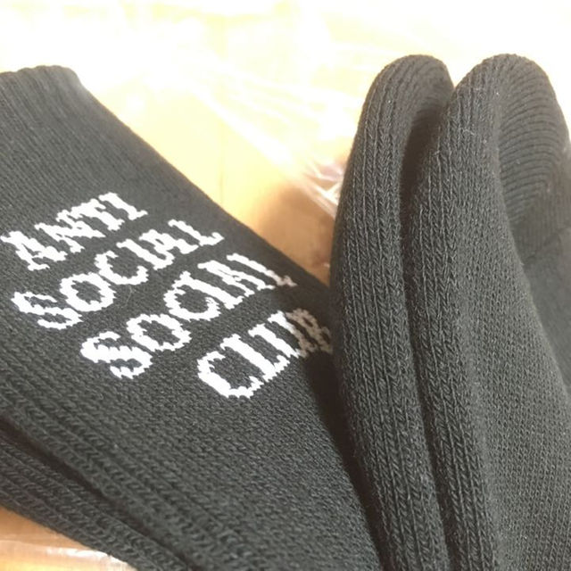 STUSSY(ステューシー)のブラック anti social social club assc ソックス メンズのレッグウェア(その他)の商品写真