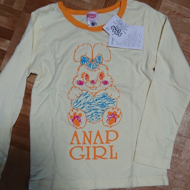 ANAP Kids(アナップキッズ)の新品 ANAP セットアップ 110 秋冬 キッズ/ベビー/マタニティのキッズ服女の子用(90cm~)(Tシャツ/カットソー)の商品写真